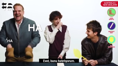 2022-06-14_-_Stranger_Translator_-_Stranger_Things_S04_Interview_mp46665.jpg
