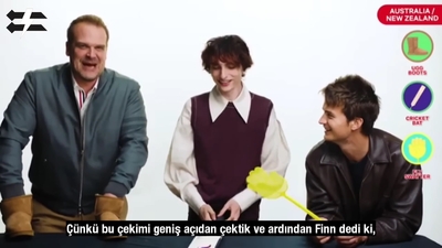 2022-06-14_-_Stranger_Translator_-_Stranger_Things_S04_Interview_mp46668.jpg