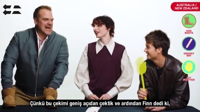 2022-06-14_-_Stranger_Translator_-_Stranger_Things_S04_Interview_mp46670.jpg