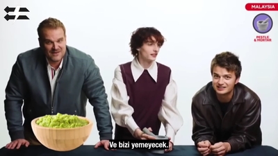 2022-06-14_-_Stranger_Translator_-_Stranger_Things_S04_Interview_mp46764.jpg