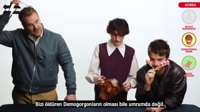 2022-06-14_-_Stranger_Translator_-_Stranger_Things_S04_Interview_mp46778.jpg