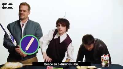 2022-06-14_-_Stranger_Translator_-_Stranger_Things_S04_Interview_mp46835.jpg