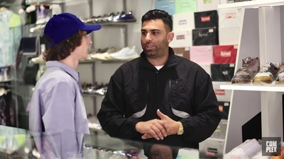 2022-07-11_-_Finn_Wolfhard_Goes_Sneaker_Shopping_With_Complex_mp47858.jpg