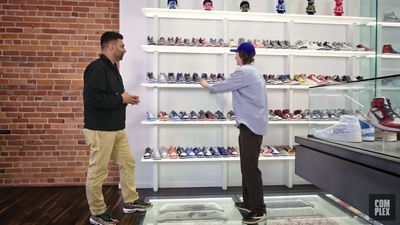 2022-07-11_-_Finn_Wolfhard_Goes_Sneaker_Shopping_With_Complex_mp48223.jpg