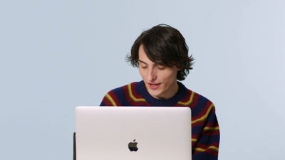 2023-02-01_-_GQ_-_Finn_Wolfhard_Replies_to_More_Fans_on_the_Internet_mp40121.jpg