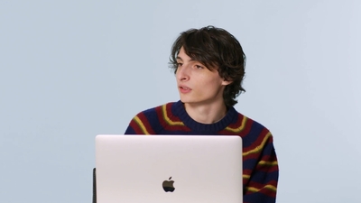 2023-02-01_-_GQ_-_Finn_Wolfhard_Replies_to_More_Fans_on_the_Internet_mp40124.jpg
