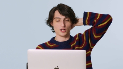 2023-02-01_-_GQ_-_Finn_Wolfhard_Replies_to_More_Fans_on_the_Internet_mp40161.jpg