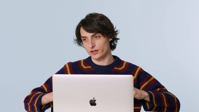 2023-02-01_-_GQ_-_Finn_Wolfhard_Replies_to_More_Fans_on_the_Internet_mp40362.jpg
