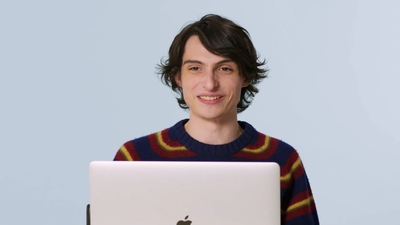 2023-02-01_-_GQ_-_Finn_Wolfhard_Replies_to_More_Fans_on_the_Internet_mp40390.jpg
