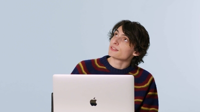 2023-02-01_-_GQ_-_Finn_Wolfhard_Replies_to_More_Fans_on_the_Internet_mp40600.jpg