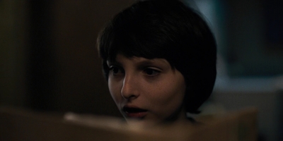 Stranger_Things_S01E01_mp40126.jpg