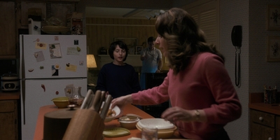 Stranger_Things_S01E01_mp40189.jpg