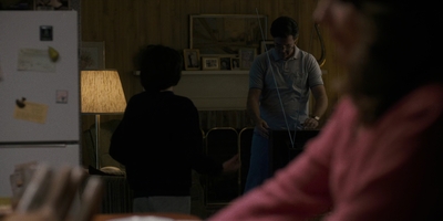 Stranger_Things_S01E01_mp40208.jpg