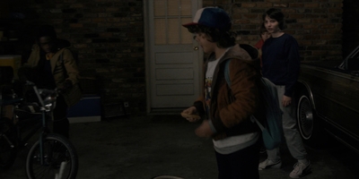 Stranger_Things_S01E01_mp40257.jpg