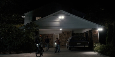 Stranger_Things_S01E01_mp40271.jpg