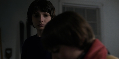 Stranger_Things_S01E01_mp40281.jpg