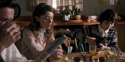 Stranger_Things_S01E01_mp40726.jpg