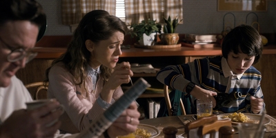 Stranger_Things_S01E01_mp40728.jpg