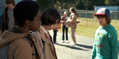 Stranger_Things_S01E01_mp40826.jpg