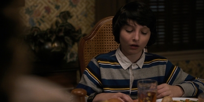 Stranger_Things_S01E01_mp42069.jpg