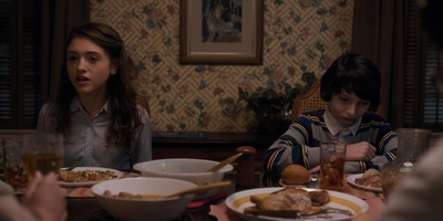 Stranger_Things_S01E01_mp42090.jpg