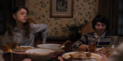 Stranger_Things_S01E01_mp42104.jpg