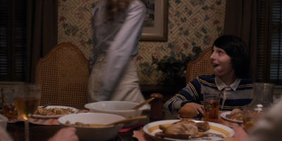 Stranger_Things_S01E01_mp42105.jpg