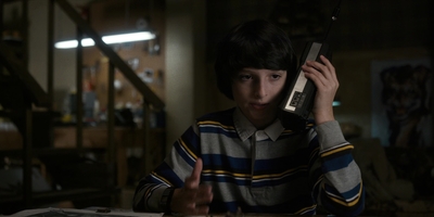 Stranger_Things_S01E01_mp42256.jpg
