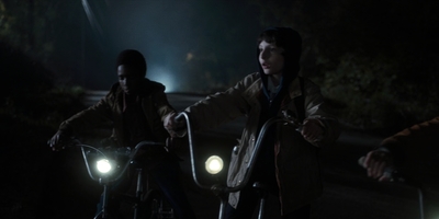 Stranger_Things_S01E01_mp42427.jpg