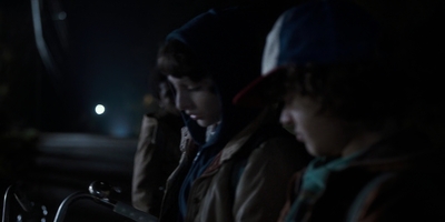 Stranger_Things_S01E01_mp42442.jpg
