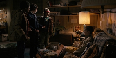 Stranger_Things_S01E02_mp42800.jpg
