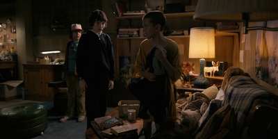 Stranger_Things_S01E02_mp42839.jpg