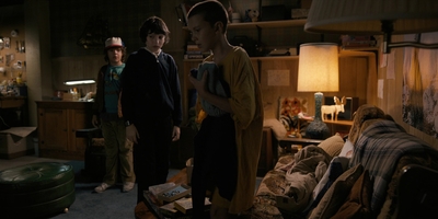 Stranger_Things_S01E02_mp42840.jpg