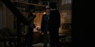 Stranger_Things_S01E02_mp42884.jpg