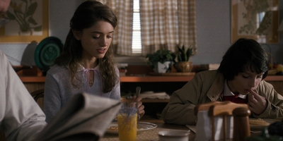 Stranger_Things_S01E02_mp43310.jpg