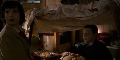 Stranger_Things_S01E02_mp43432.jpg