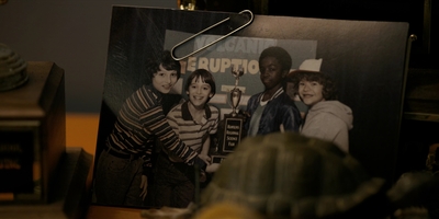 Stranger_Things_S01E02_mp44088.jpg