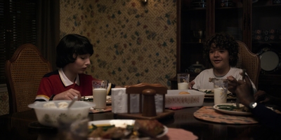 Stranger_Things_S01E02_mp44776.jpg