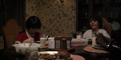 Stranger_Things_S01E02_mp44778.jpg