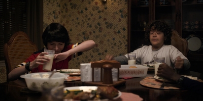 Stranger_Things_S01E02_mp44820.jpg