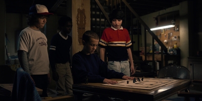 Stranger_Things_S01E02_mp45198.jpg