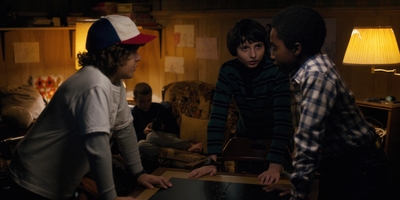 Stranger_Things_S01E03_mp46356.jpg