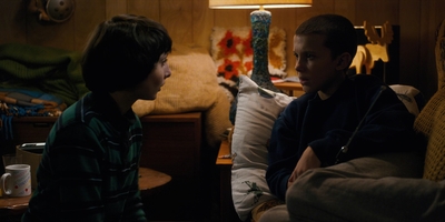 Stranger_Things_S01E03_mp46464.jpg