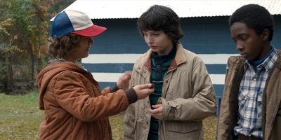 Stranger_Things_S01E03_mp47274.jpg