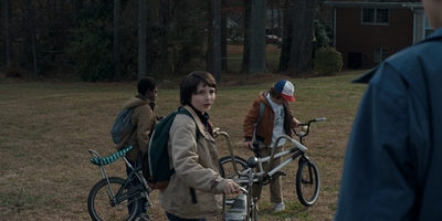 Stranger_Things_S01E03_mp48032.jpg
