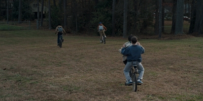 Stranger_Things_S01E03_mp48042.jpg