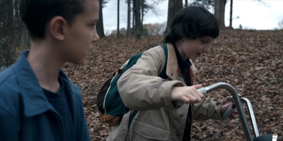 Stranger_Things_S01E03_mp48101.jpg