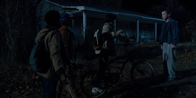 Stranger_Things_S01E03_mp48539.jpg