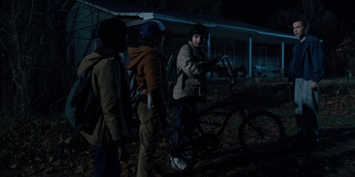 Stranger_Things_S01E03_mp48542.jpg