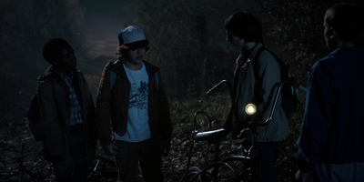 Stranger_Things_S01E03_mp48558.jpg